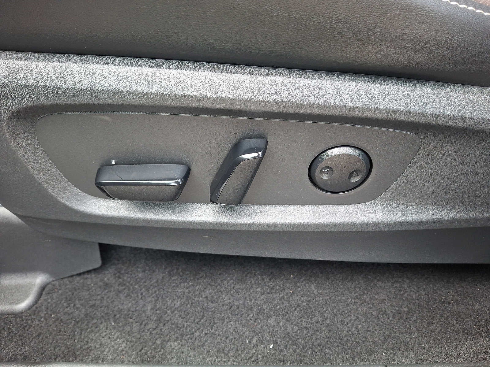 2022 Nissan Pathfinder Platinum 4WD