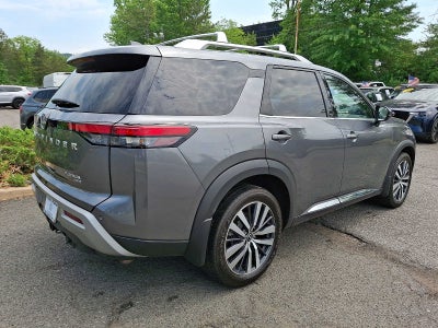 2022 Nissan Pathfinder Platinum 4WD