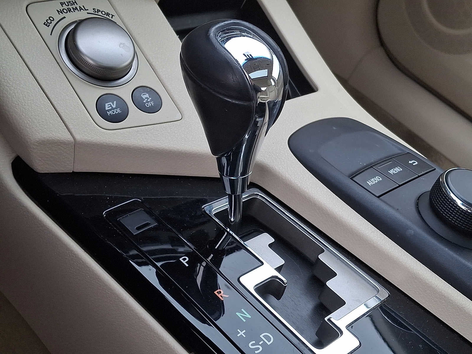 2013 Lexus ES 300h 4dr Sdn Hybrid