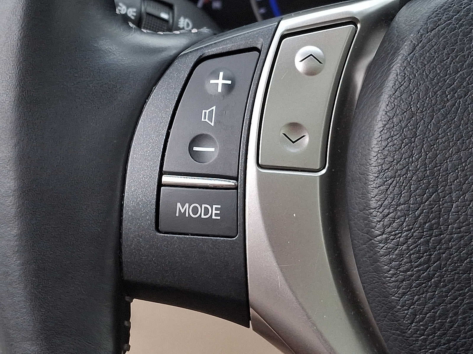 2013 Lexus ES 300h 4dr Sdn Hybrid