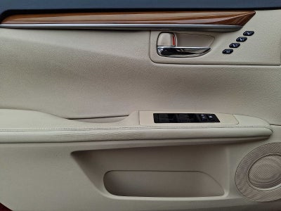 2013 Lexus ES 300h 4dr Sdn Hybrid