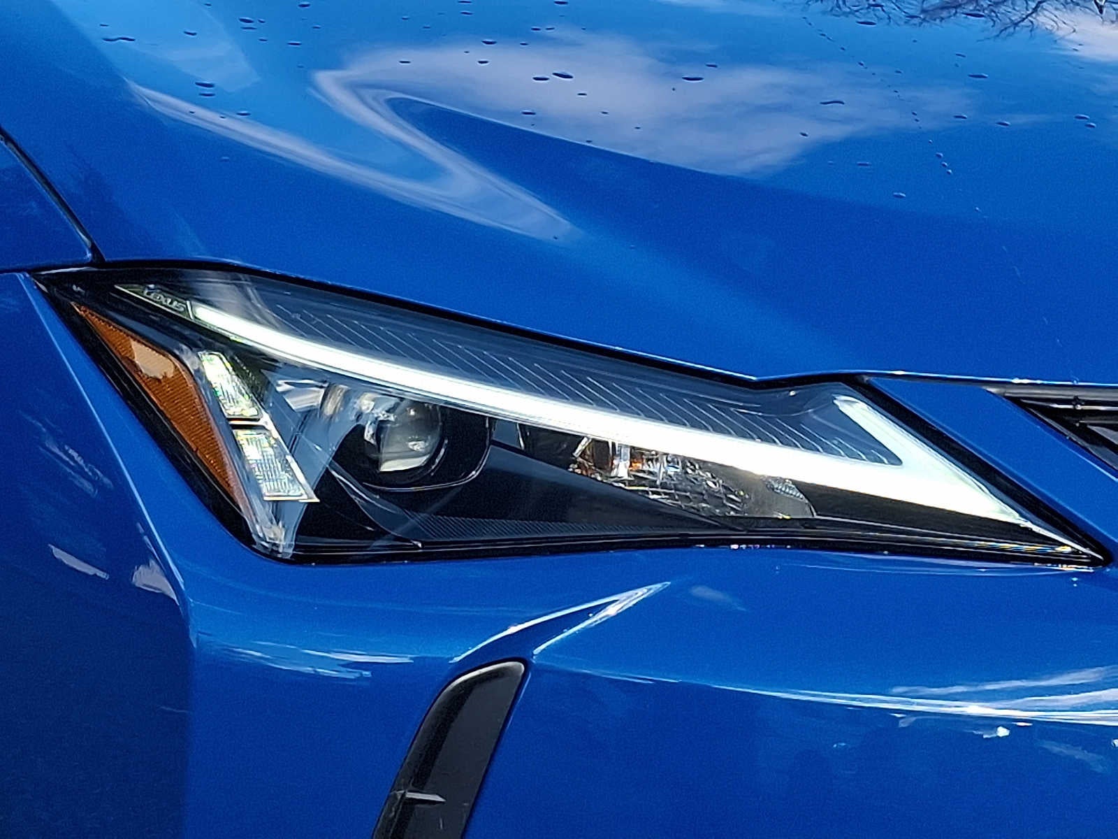 2024 Lexus UX UX 250h Premium AWD