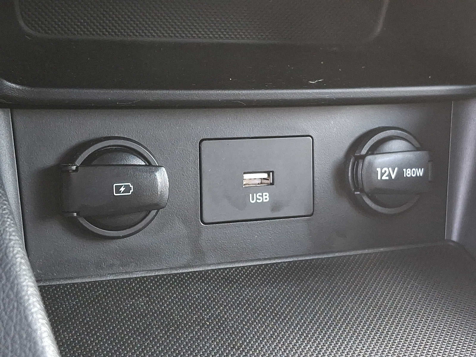 2023 Hyundai Kona SEL Auto FWD