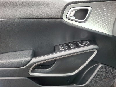 2023 Kia Soul LX IVT