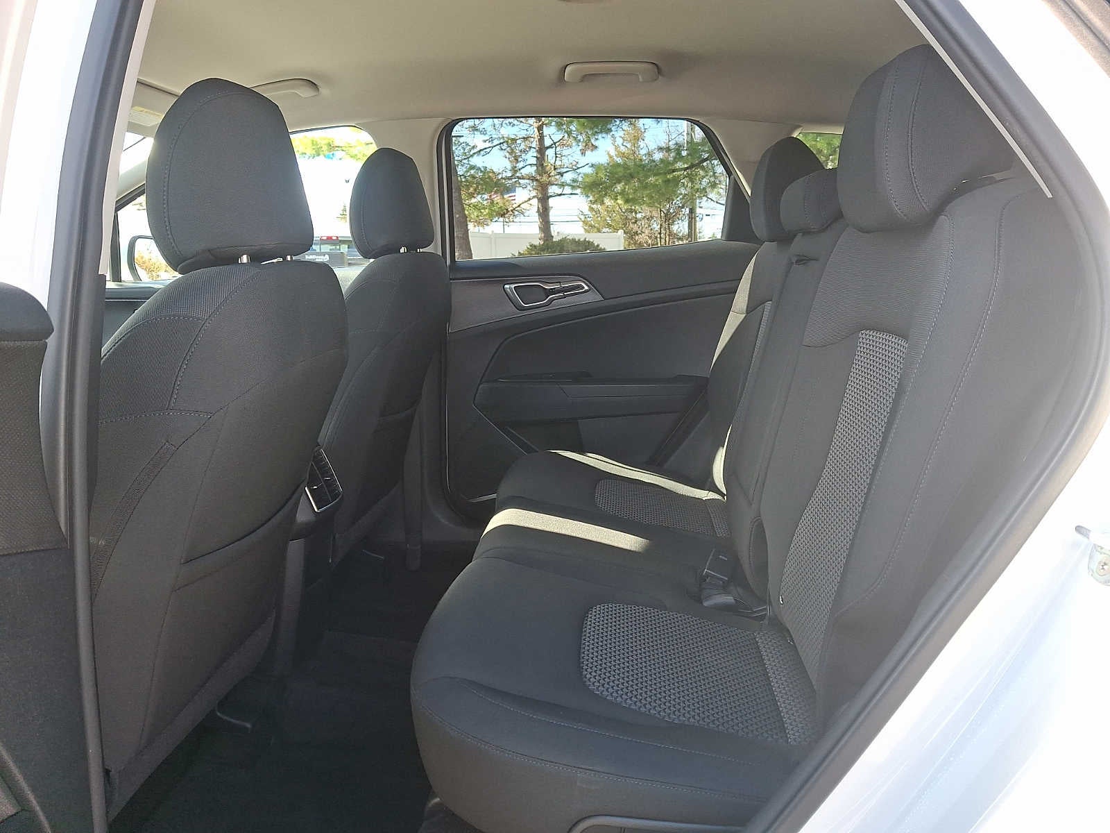 2023 Kia Sportage LX AWD