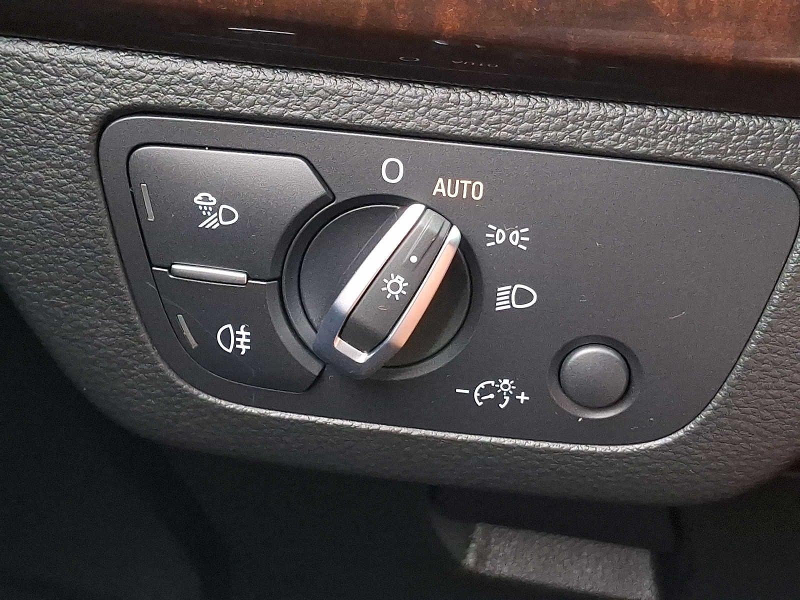 2019 Audi Q5 Premium Plus 45 TFSI quattro