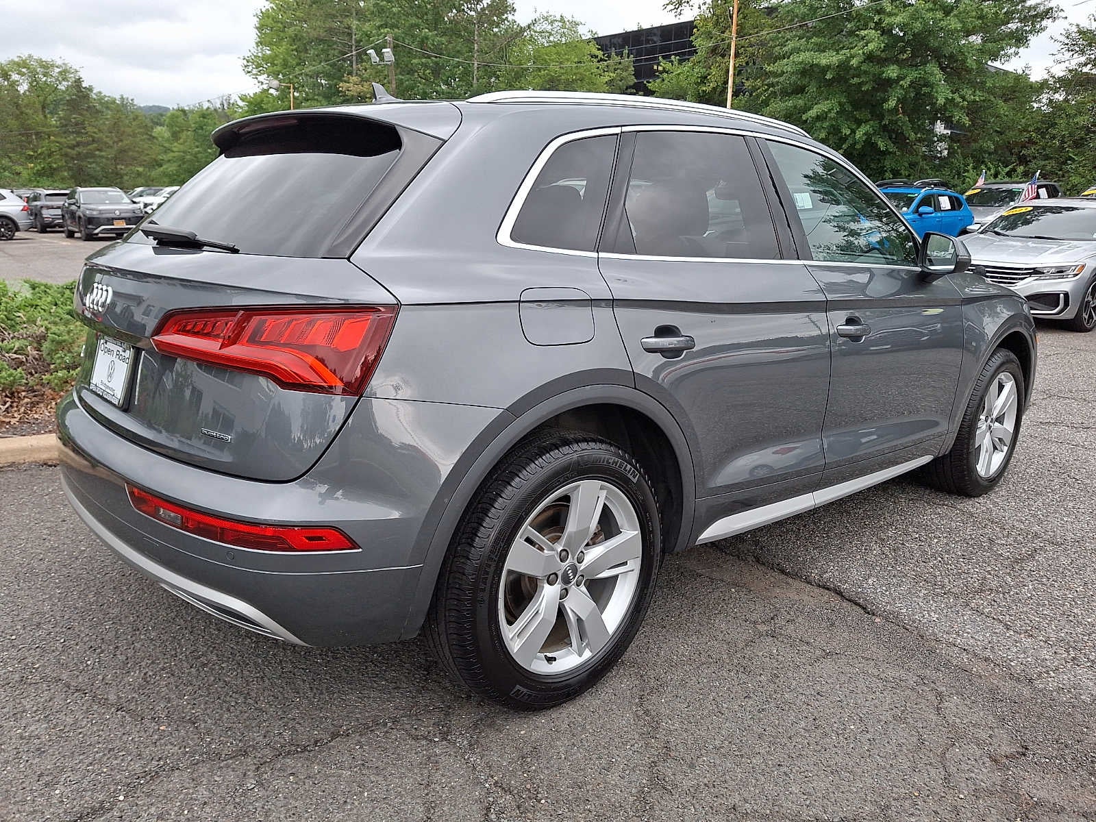 2019 Audi Q5 Premium Plus 45 TFSI quattro