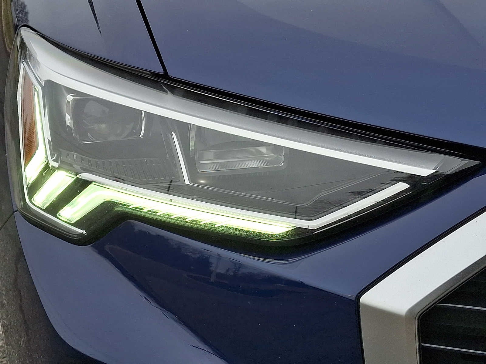 2022 Audi Q3 S line Premium Plus 45 TFSI quattro