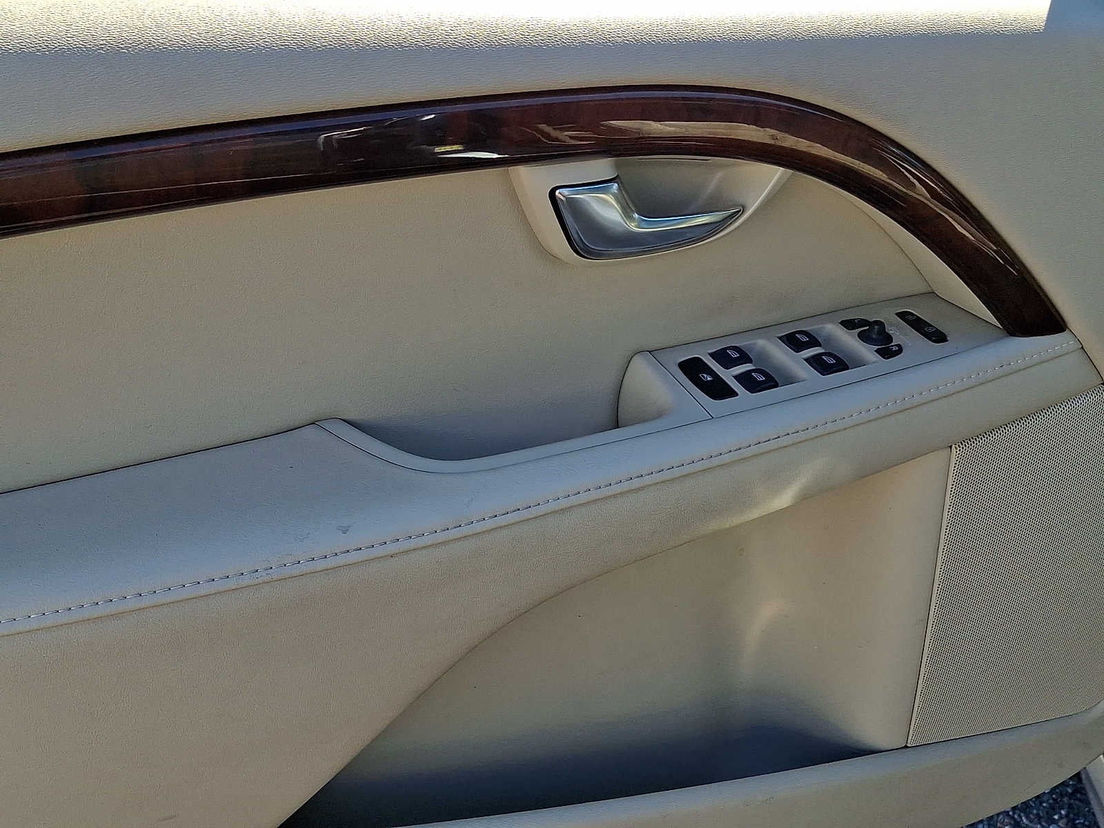 2013 Volvo S80 4dr Sdn 3.2L Platinum w/Moonroof