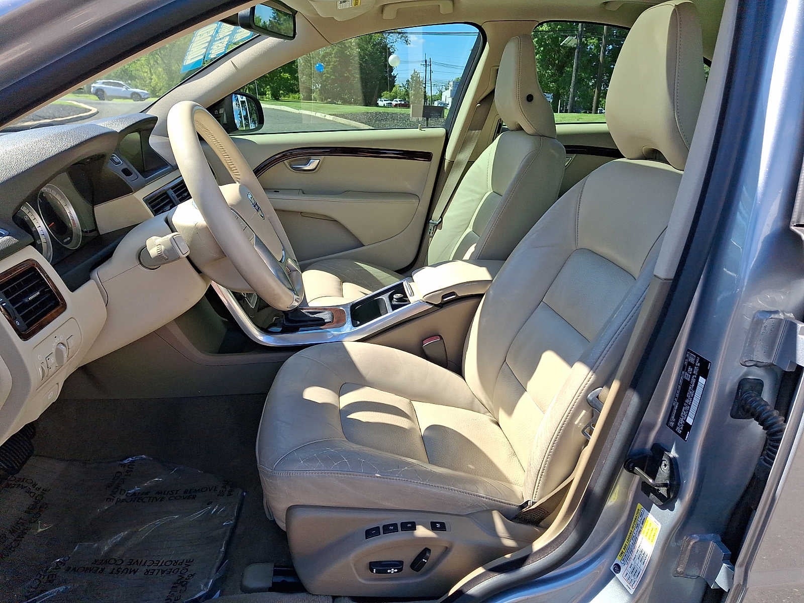 2013 Volvo S80 4dr Sdn 3.2L Platinum w/Moonroof