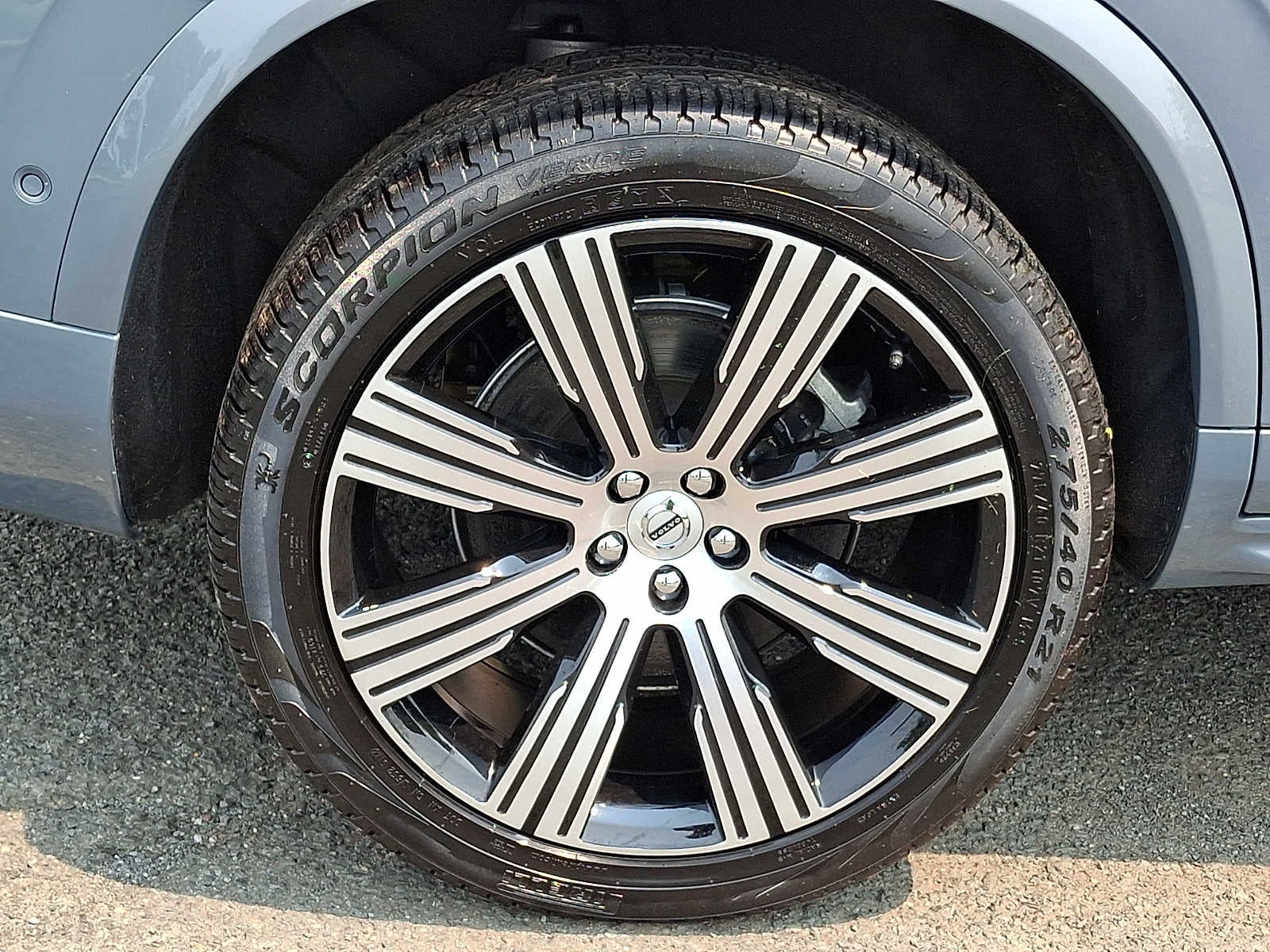 2023 Volvo XC90 B6 AWD Ultimate 7P